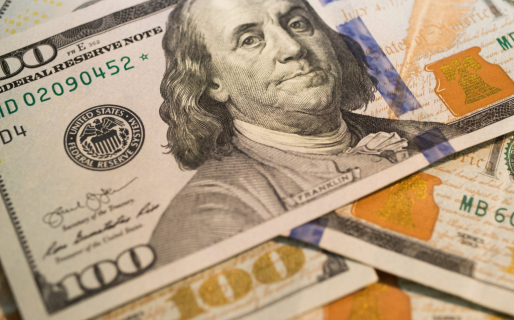 Dólar blue imparable: escala $60 en dos días y alcanza el récord de $1.425