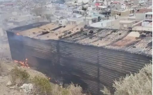 Una vivienda destrozada por un incendio en el San Cayetano