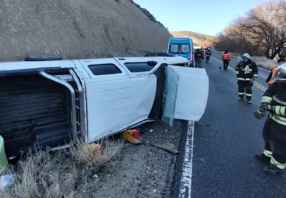Una familia chilena debió ser hospitalizada tras un fuerte vuelco