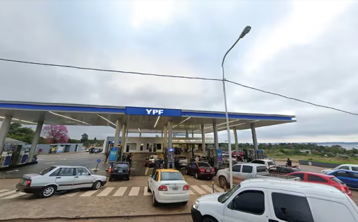 La venta de naftas cayó en todo el país y colapsó en las ciudades fronterizas