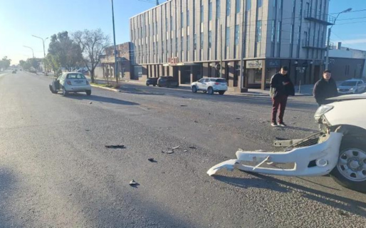 Choque sin heridos en avenida Hipólito Yrigoyen