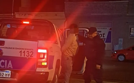 Provocaba disturbios en un boliche, lo echaron y terminó demorado