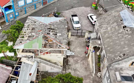 Al menos 7 muertos y una enorme destrucción por el paso del huracán Beryl en el Caribe