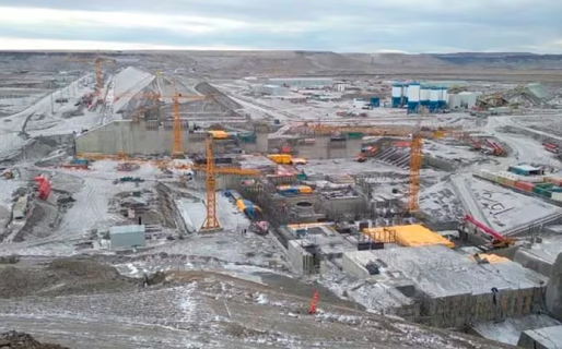 El Gobierno pidió destrabar un desembolso de casi USD 800 millones para reactivar las represas en Santa Cruz