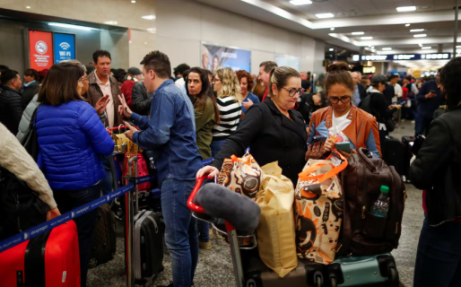 Por un problema técnico, hay demoras en los vuelos de Aerolíneas Argentinas en todos los aeropuertos del país