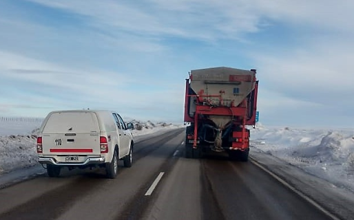 Piden precaución para circular rutas ante calzada húmeda, sectores con hielo y banquinas inestables