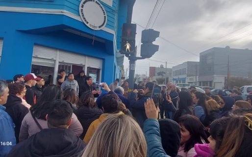 «Es más alta la cuota sindical que el aumento que nos dieron»