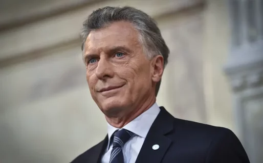 Macri a Milei: «Te aviso que voy por Santiago Caputo»