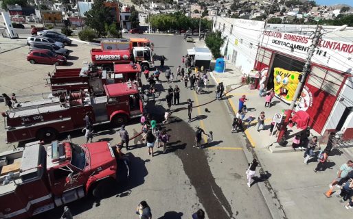 Bomberos Voluntarios continúan con la colecta anual de golosinas