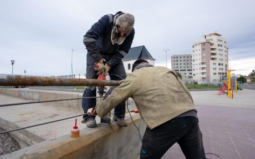 Continúan con las refacciones del Paseo Costero, plazas y espacios públicos