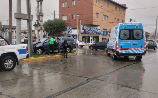 Chocaron dos vehículos en Figueroa Alcorta y Salta