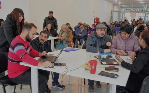 Unas 200 personas por día se acercan al Punto Digital para tramitar el subsidio energético