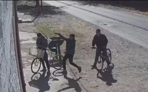 “Era su herramienta de trabajo”: ladrones asaltaron a un delivery y le robaron la bicicleta
