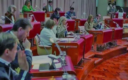 Chubut aprobó la adhesión al RIGI pero mantiene el veto sobre la minería
