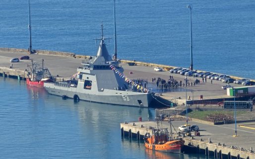 Llegó la Fragata «ARA Storni» a Comodoro y podrá ser visitada este viernes
