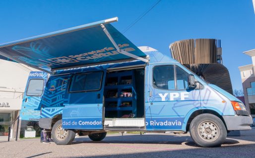 El Bibliomóvil Municipal reanuda la visita a los barrios y escuelas de Comodoro