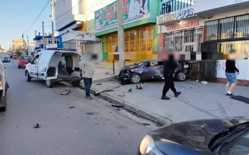 Manejaba borracho y protagonizó un choque en plena Avenida Rivadavia
