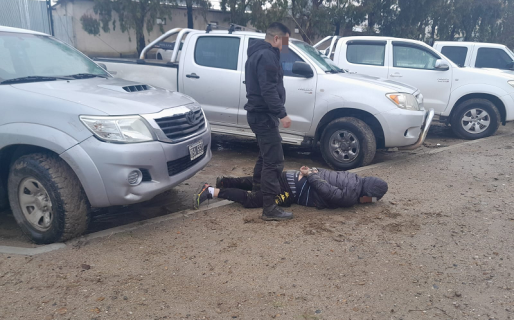 Lo detuvieron por intentar sustraer elementos de un vehículo