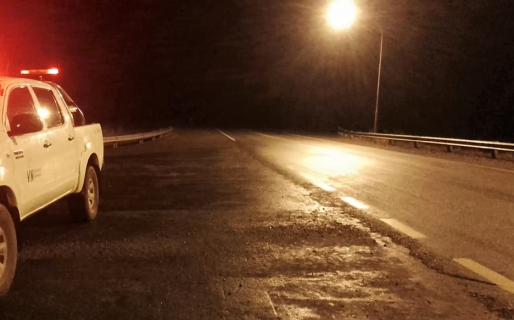 Piden precaución para circular rutas ante calzada húmeda y deformada en sectores