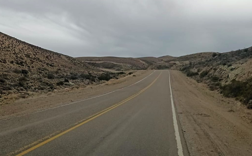 Piden precaución para circular rutas ante calzada húmeda y deformada en sectores