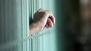 Fuerte crítica de la Iglesia al proyecto del Gobierno de bajar la edad de imputabilidad a 13 años