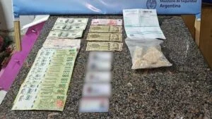 Secuestraron más de cuatro kilos de cocaína escondidos en un lavarropas