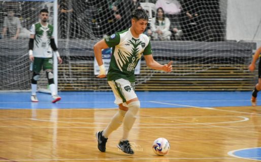 Comodoro pasó primero luego de empatar con Tucumán