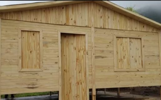 “Me estafaron”: compró una casa prefabricada y se indignó cuando la vio terminada