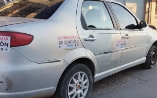 Dio el máximo en el control de alcoholemia y se quedó sin auto