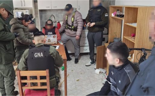 Detuvieron dos hombres con estupefacientes cuando intentaron evadir un control