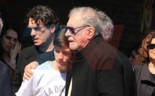 El profundo dolor de Arturo Puig durante el último adiós a Selva Alemán