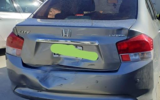 Le chocaron el auto en Km3 y busca dar con el responsable