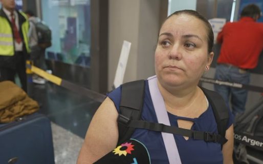 El drama de una turista que vino por primera vez a la Argentina y quedó varada en Aeroparque