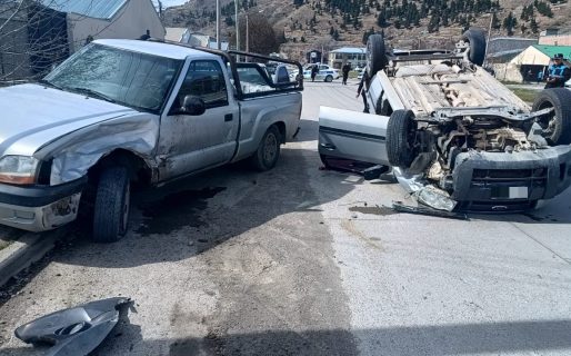 Un hombre falleció tras chocar y volcar su vehículo