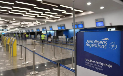 Los pilotos amenazan con recrudecer la protesta