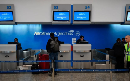 El Gobierno aceleró el trámite y tendría los votos en Diputados para privatizar Aerolíneas