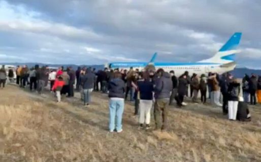 Evacuaron por amenaza de bomba un vuelo en el que iban Marcelo Polino y Carmen Barbieri