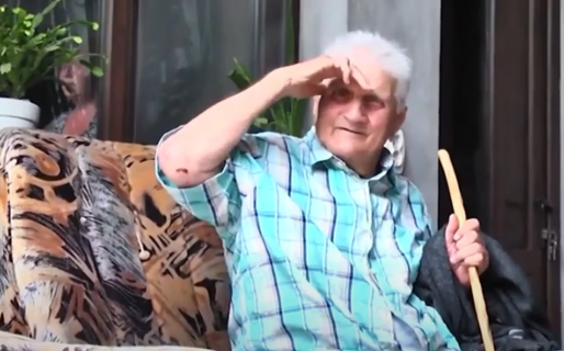 El extraño caso del hombre que estuvo desaparecido 30 años, reapareció con la misma ropa y no recuerda qué le pasó