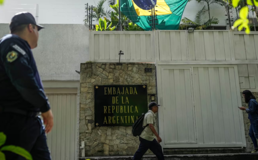 La dictadura de Maduro revocó de forma unilateral el permiso para que Brasil custodie la embajada de Argentina en Caracas