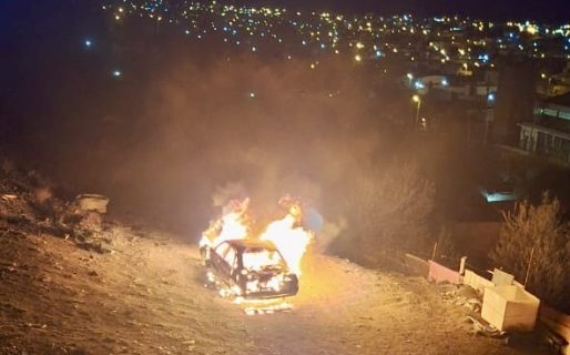 Se incendió un auto en la zona de Quintas II