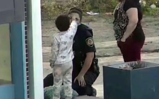 Un nene de tres años salió de su casa y lo encontraron deambulando en pijama por las calles