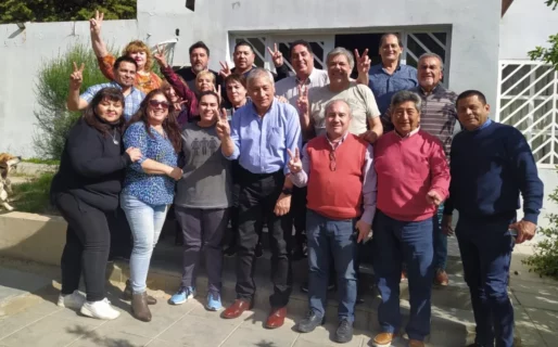Béliz se reunió en Comodoro con varios sectores del PJ