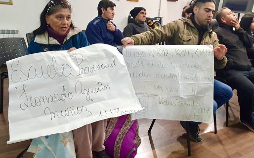«Alumnos de Astra caminan hasta 30 cuadras para ir a la Escuela»