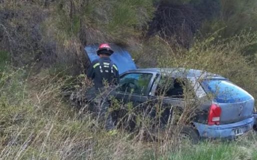 Volcó en la Ruta 40 y debió ser trasladado al hospital
