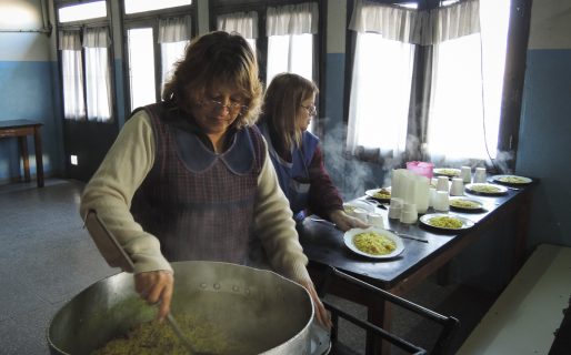 Siete de cada 10 familias tuvieron que hacer recortes en su alimentación