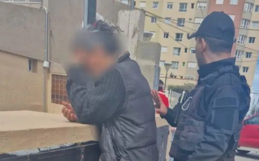 Intentó robar perfumes de una farmacia y lo atraparon