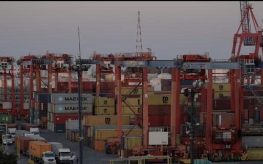 El Gobierno redujo aranceles para la importación de electrodomésticos, neumáticos e insumos industriales