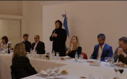 Milei al frente de las negociaciones políticas: se reúne con gobernadores en medio de la discusión por los DNU