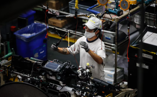 Salarios: cuáles son los sectores que perdieron más poder de compra en el último año