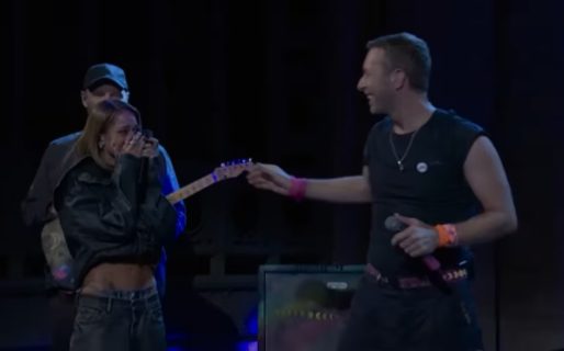 Tini Stoessel cantó con Coldplay en el programa “Saturday Night Live” y se emocionó